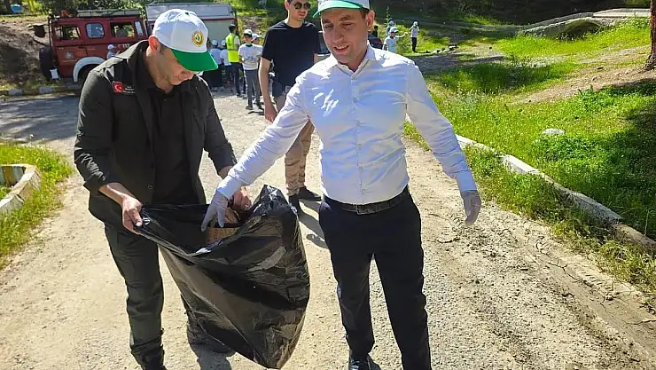 Baykan'da 350 Kilograma Yakın Orman Atığı Toplandı