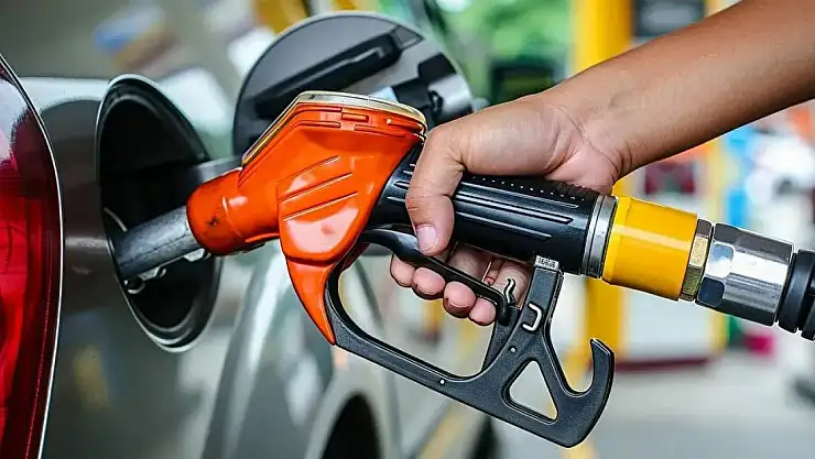 Benzin ve Motorine İndirim Müjdesi! 8 Ekim'den İtibaren Geçerli Olacak