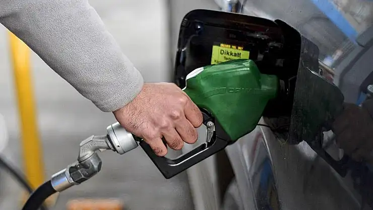 Brent Petrol 5,5 Ayın En Düşüğünde: Benzin Fiyatlarında İndirim Kapıda