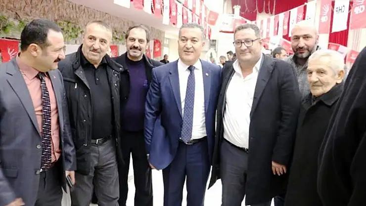 CHP 37. OLAĞAN KONGRESİ YAPILDI YENİ DÖNEMDE DE BAŞKAN NEVAF BİLEK