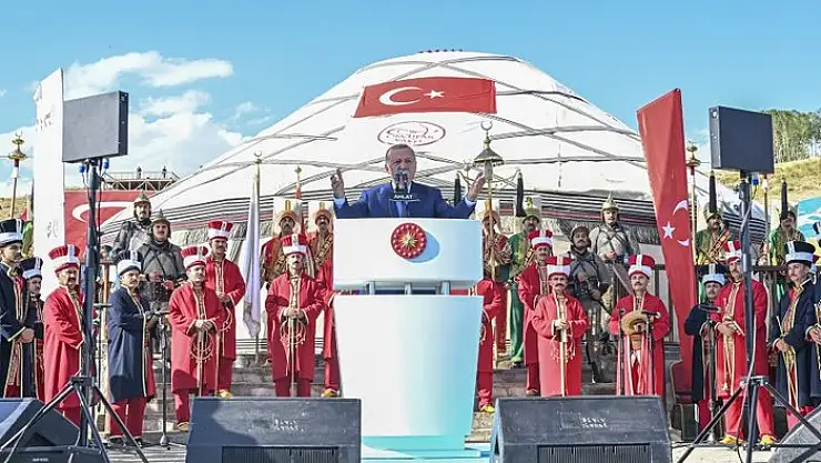 Cumhurbaşkanı Erdoğan: Türk Milletinin Şanlı Tarihini Öğrenmek İsteyenler Malazgirt'i Ziyaret Etsin