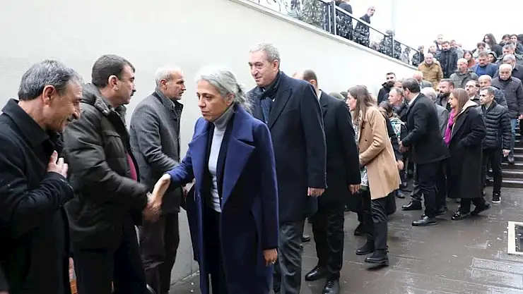DEM ve DBP Eş Genel Başkanları Siirt'te Taziye Ziyaretinde Bulundu