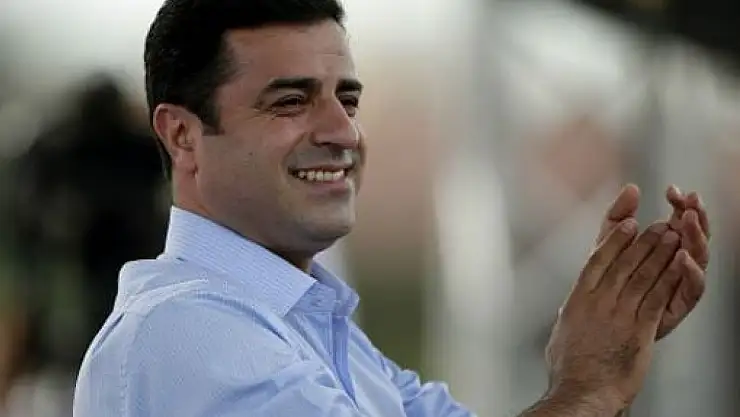 Demirtaş'tan 'Çözüm Süreci' Mesajı: 'Kar Makinesini Kurcalamakla Uğraşırsanız, Yol Yine Kapanır'