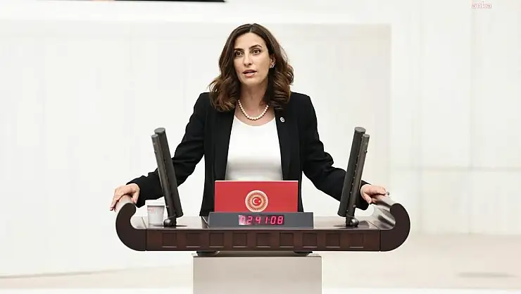 DEVA Partili Rızvanoğlu, Tarımı Tehdit Eden Mikroplastik Kirliliğini Bakan Yumaklı'ya Sordu