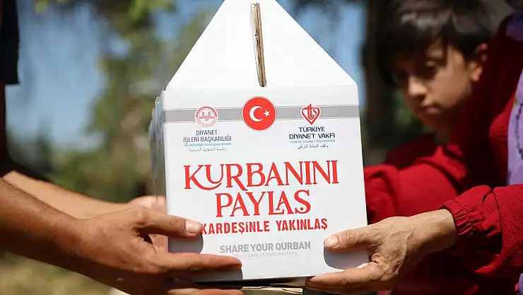 Din Görevlilerinden Diyanet Vakfına  Vekaleten Kurban Kestirme Bağışı