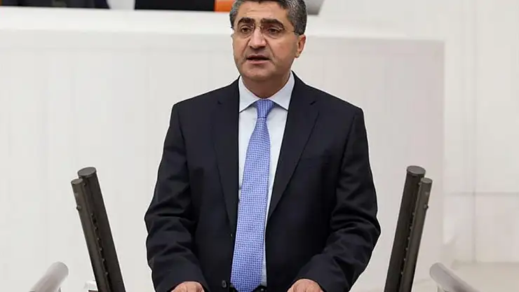 Ekmen'den Merkez Bankası Başkanına Soru
