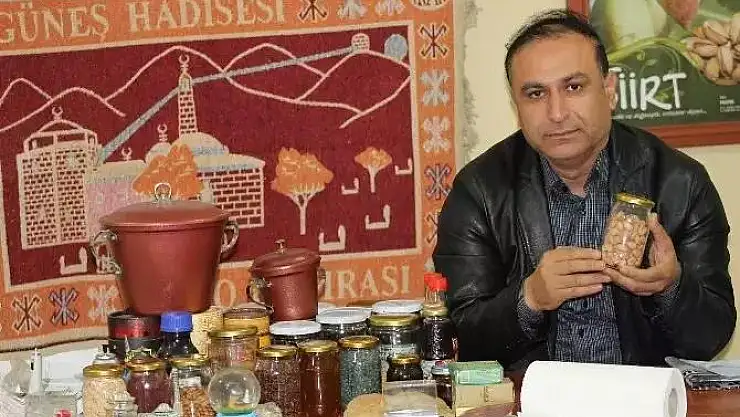 Emrah: Kapalı Fıstıklar Öğütülsün