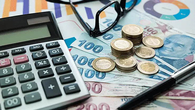 En Düşük Emekli Maaşı İçin İki Farklı Tahmin!