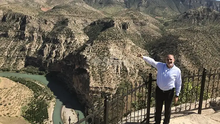 Eski MHP'li Siirtli Hemşerimiz Oktay Vural İYİ Parti'ye geçti!