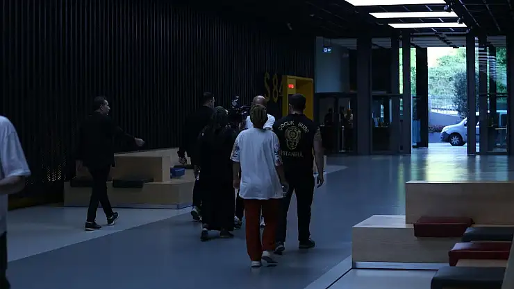 Esra Erol 'Çocuk Gelin' Skandalını Ortaya Çıkardı!