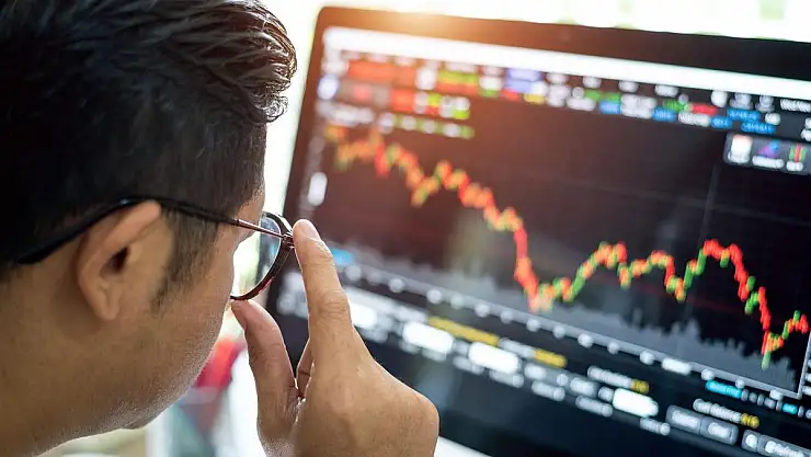Faiz Oranı Artarken Hisse Senedi, Döviz ve Altın Yatırımcıları Ne Yapmalı?