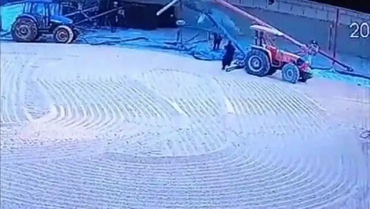 Feci Kaza!Üzerine Helezon Makinesi Devrilen Kişi Öldü