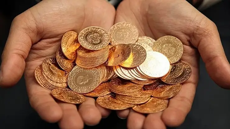 Gram altın fiyatı 9 bin TL'ye çıkacak! Ünlü ekonomist tarih verdi