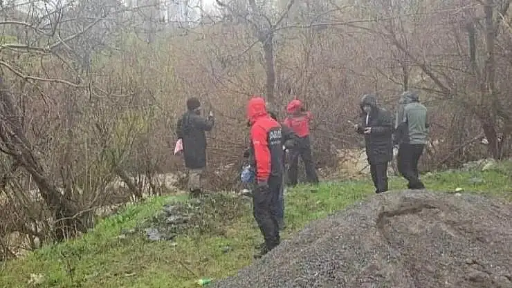 Hakkari'de Kaybolan Kadın İçin Siirt'ten Ekip Gönderildi