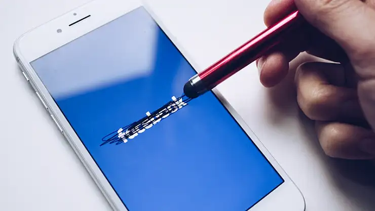 İngiltere'den Facebook'a rekor ceza