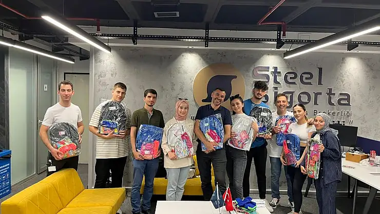İstanbul Arel Üniversitesi Öğrencilerinden 'Çocuklar Gülsün Dünya Güzelleşsin' Projesi