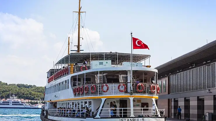 İstanbul'da güzel bir hava ve feribot keyfi