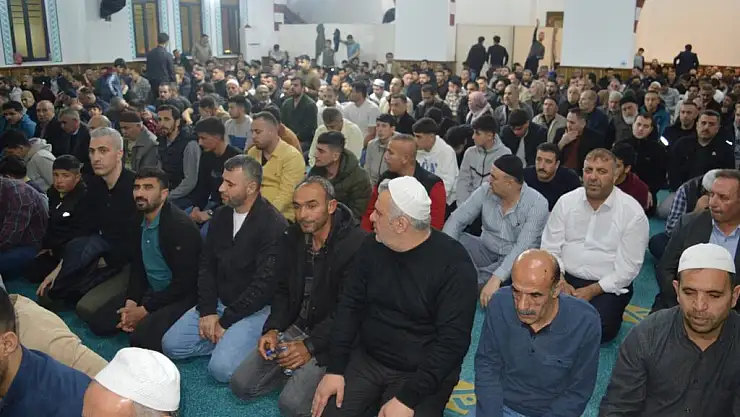 Kadir Gecesi, Siirt Camilerinde Dua ve İbadetle İdrak Edildi