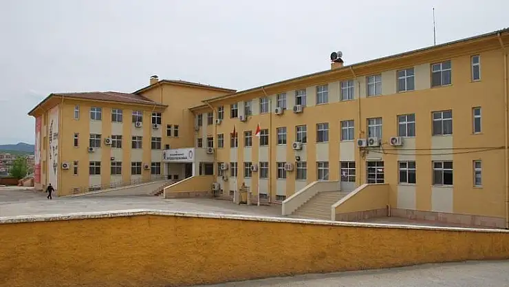 Kapatılan Siirt Polis Meslek Yüksek Okulunun Tekrar Açılmasını İstiyoruz