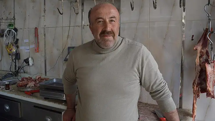 KASAPLAR KESİM YAPACAK HAYVAN BULAMIYOR