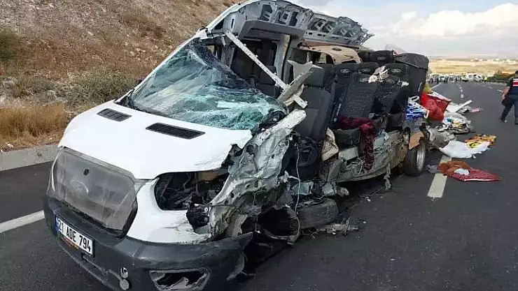 Katliam Gibi Kaza: Ölü ve Yaralılar Var