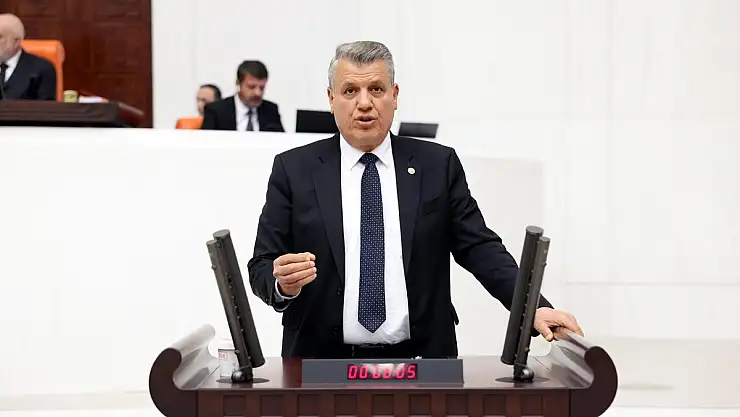 Kısacık: Mustafa Kemal Atatürk Sadece Milletimizin Değil, İnsanlığın Sevgi ve Saygısını Kazanmış Bir Liderdir