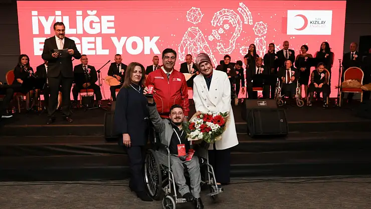 Kızılay'ın ''İyiliğe Engel Yok'' Programında Siirtli Gönüllüler Ön Plandaydı