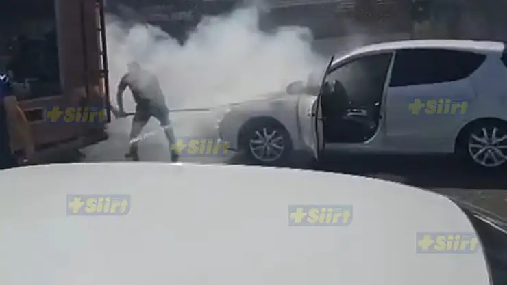 Kurtalan'da Seyir Halindeki Araç Motoru Alev Aldı