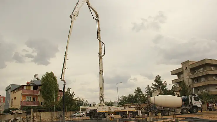 Kurtalan'da 115 Kişilik  Bölge Yatılı Kız Kur'an Kursu İnşaatının Temeli Atıldı