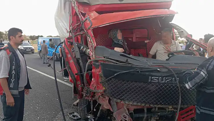 Komşu İlimizde feci kaza: 15 yaralı