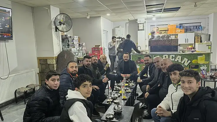 Özturan, Esnaf ve Vatandaşlarla Bir Araya Geldi