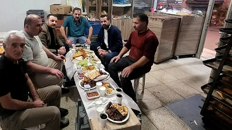 Özturan, Fırın Esnafıyla İftar Yaptı
