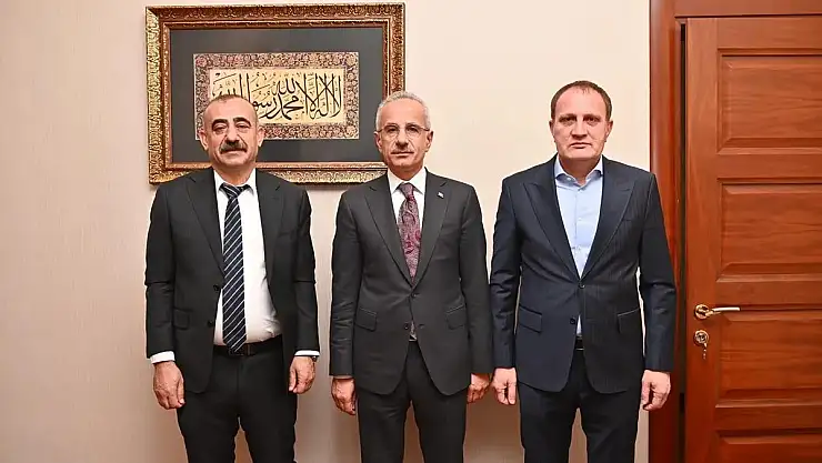 Pervari Belediye Başkanı Özcan'dan Diyarbakır'a Gelen Ulaştırma Bakanına Ziyaret