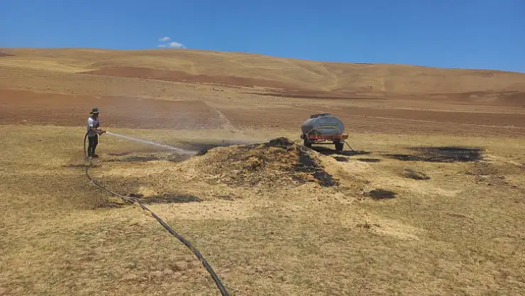 Pervari Belediyesi Çiftçilerin 1 Yıllık Emeğinin Kül Olmasını Engelledi