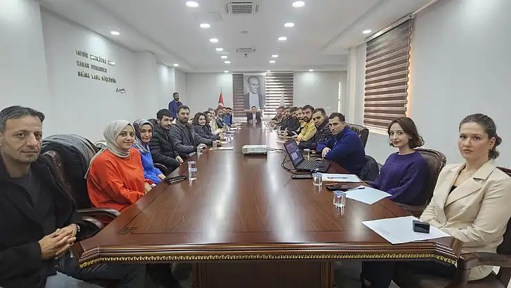 Pervari Kaymakamı Gülderen, Sağlık Çalışanlarıyla Bir Araya Geldi