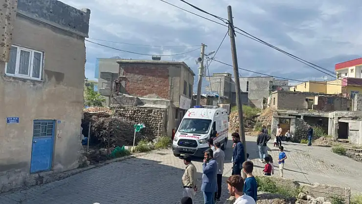 Petrol Kulesinden Düşen İşçi Ağır Şekilde Yaralandı
