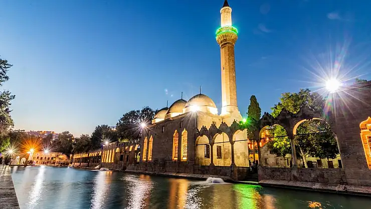 Ramazanda Maneviyatı Yaşamak İçin Gidilecek 5 Şehir