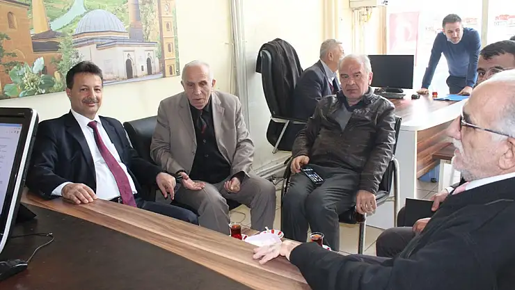 REKTÖR PROF. DR. MURAT ERMAN MEDYA MENSUPLARINI ZİYARET EDEREK SİİRT ÜNİVERSİTENİN GENEL DURUMU VE ÖZELLİKLE TIP FAKÜLTESİ KONUSUNDA BİLGİLENDİRMELERDE BULUNDU