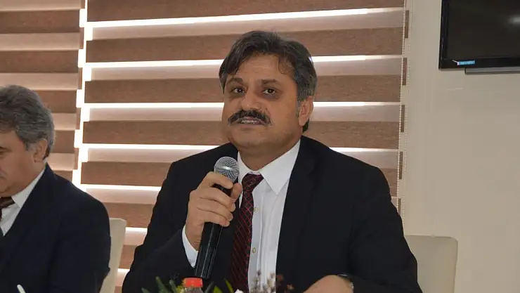 REKTÖR PROF.DR. NİHAT ŞINDAK  ÜNİVERSETİMİZİN EĞİTİM ÇITASI YÜKSEK
