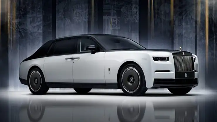 Rolls-Royce'tan 100 Yıllık Efsaneye Özel Saygı Duruşu: Sadece 25 Adet Üretilen Phantom Centenary Private Collection Tanıtıldı