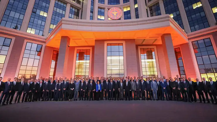 Sağlık Bakanı Memişoğlu, İl Sağlık Müdürleriyle Bir Araya Geldi