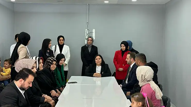Siirt AK Parti Kadın Kolları Başkanı Betül Tuğba Mavi'den Anlamlı Ziyaret