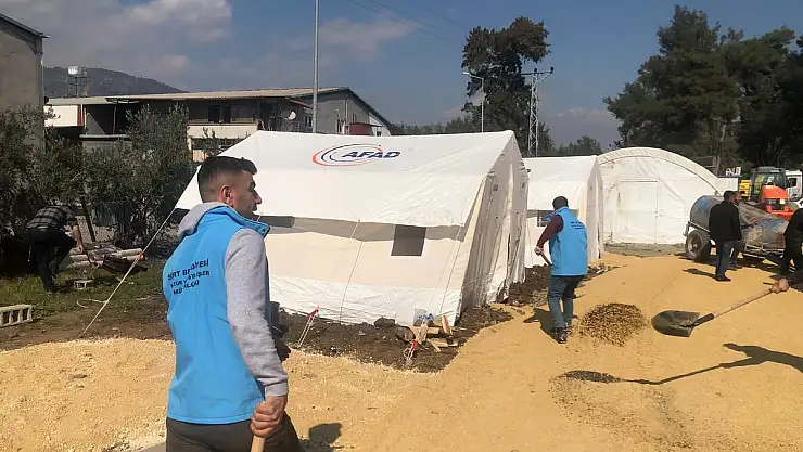 SİİRT BELEDİYESİ VE İL ÖZEL İDARESİ HATAY'DA ŞANTİYE KURDU