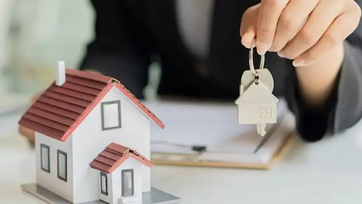 Siirt'te bir öğretmen, ev alabilmek için maaşını hiç harcamadan kaç ay biriktirmeli?