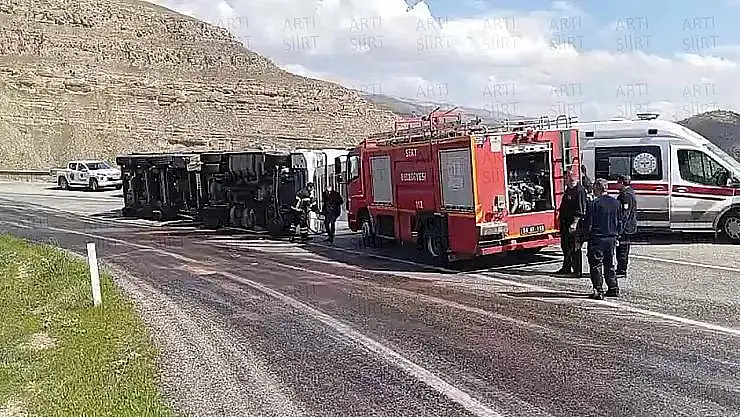 Siirt Botan Köprüsü Virajında Araç Devrildi!