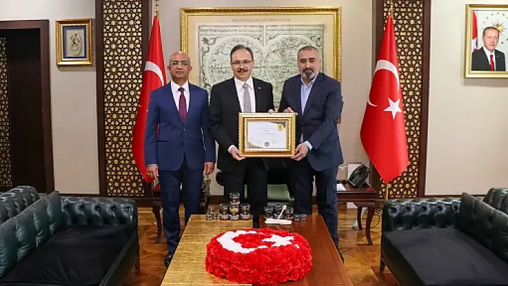 Siirt Cahter Balı'na Paris'ten Altın Kalite Ödülü