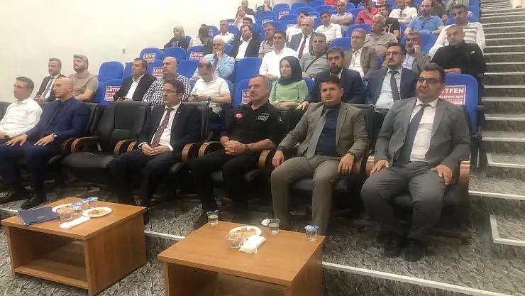 Siirt Defterdarlığından Vergi Konferansı