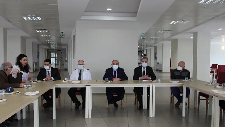 SİİRT EĞİTİM VE ARAŞTIRMA HASTANESİNİN SORUNLARI MASAYA YATIRILDI