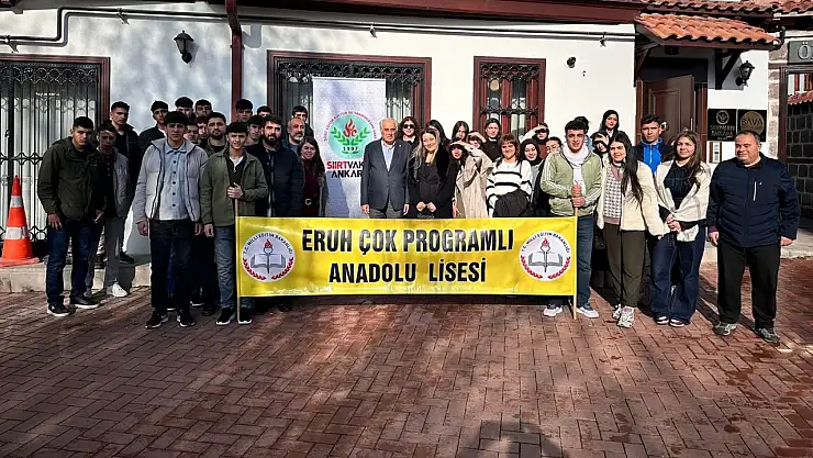 Siirt Eruhlu öğrenciler Ankara'yı gezdi, Siirt Vakfı'na konuk oldu