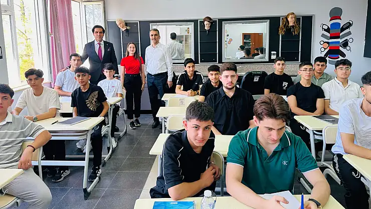 Siirt İl Milli Eğitim Müdürü Saz, Atlasjet Mesleki Eğitim Merkezi'ni Ziyaret Etti